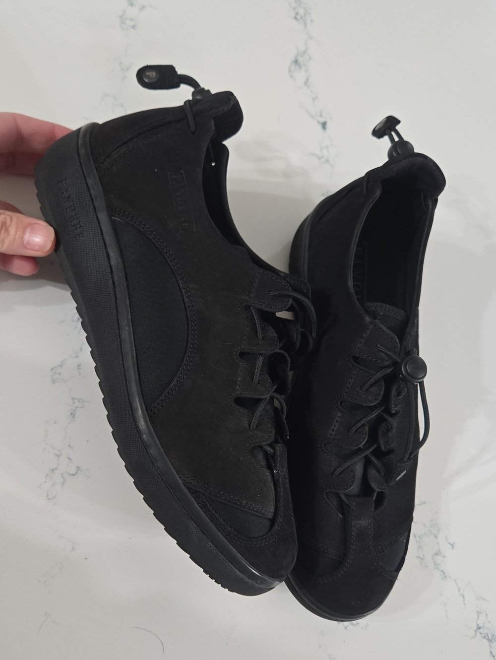 Pandere Shoes